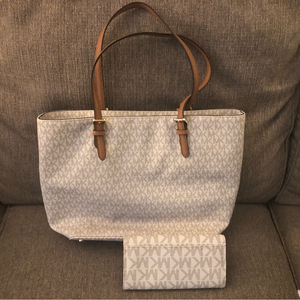 👜 Michael Kors NS Jet Set with matching Fulton Wallet - Picture 4 of 14